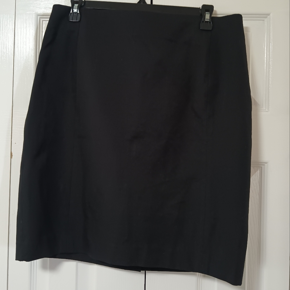 Banana Republic Black Seamed Mini Skirt